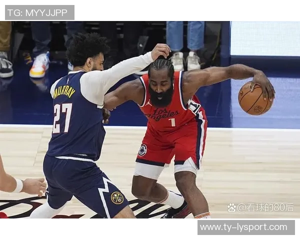 雄鹿首发五人齐发力四位得分手合力贡献55分展现强大团队实力